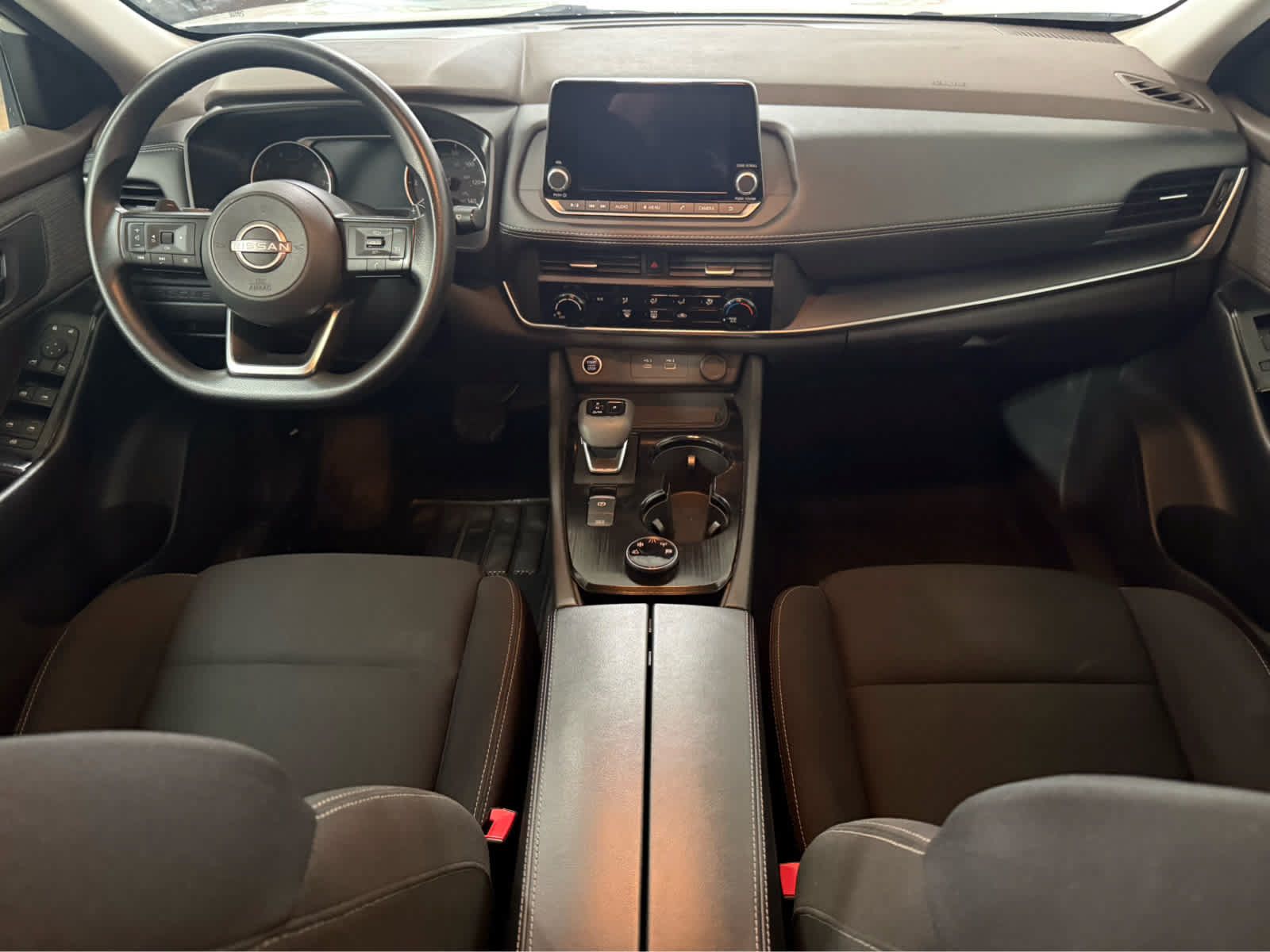 Used 2023 Nissan Rogue S AWD/4WD image 16