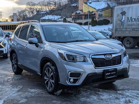 Used 2021 Subaru Forester Limited image 4