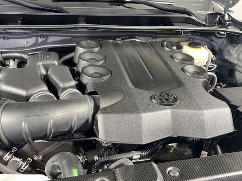 Used 2016 Toyota 4Runner Limited AWD/4WD image 26