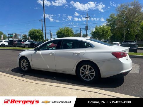 Certified 2018 Chevrolet Malibu LT w/ Leather Package FWD image 5
