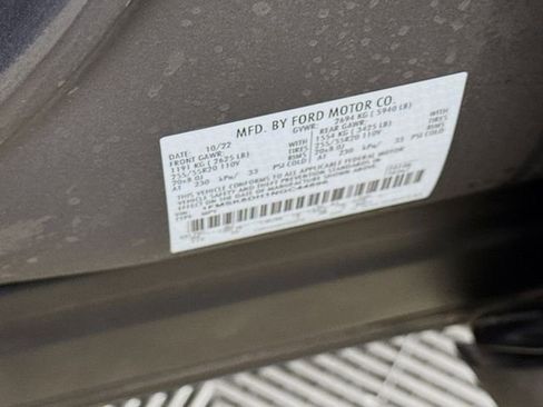 Used 2022 Ford Explorer XLT w/ Equipment Group 202A image 35