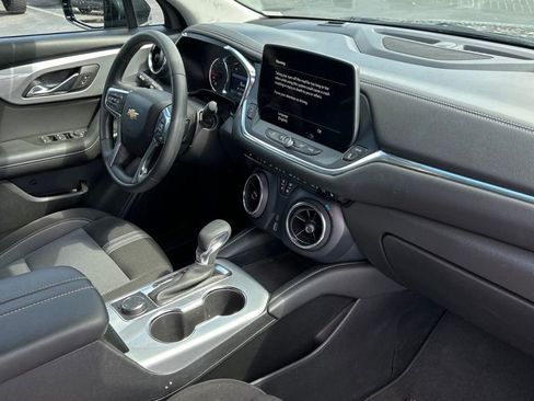 Used 2025 Chevrolet Blazer LT image 16