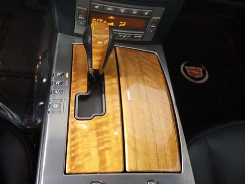 Used 2004 Cadillac XLR RWD image 39