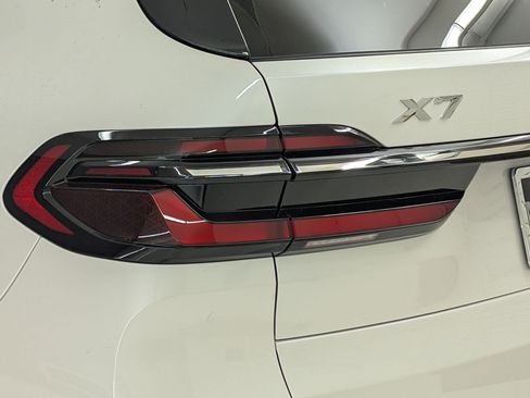 New 2026 BMW X7 xDrive40i image 9