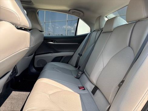 Used 2022 Toyota Camry XLE w/ Cold Weather Package FWD image 20