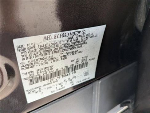 Used 2013 Lincoln MKS AWD image 25