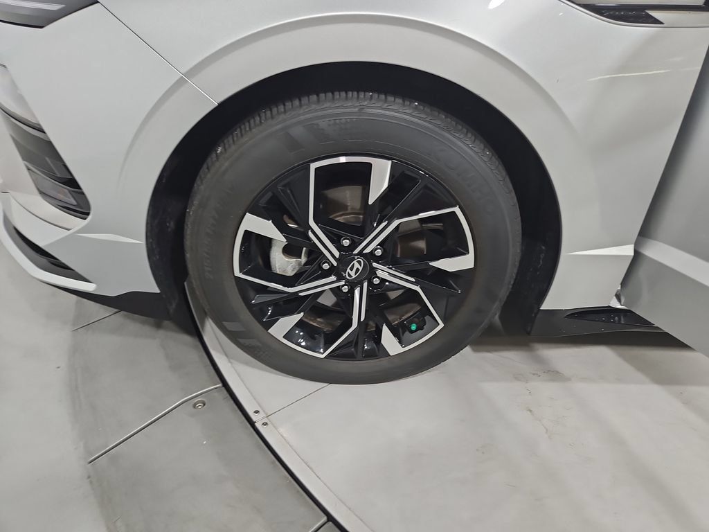 Certified 2025 Hyundai Sonata SEL AWD/4WD image 27