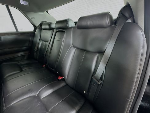 Used 2011 Cadillac DTS image 21