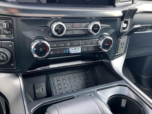 Used 2025 Ford F150 Platinum w/ Equipment Group 702A High image 32