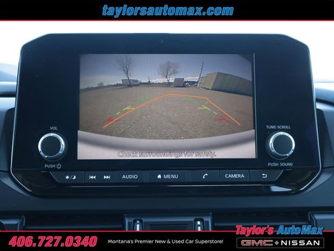 Used 2024 Nissan Pathfinder S image 15