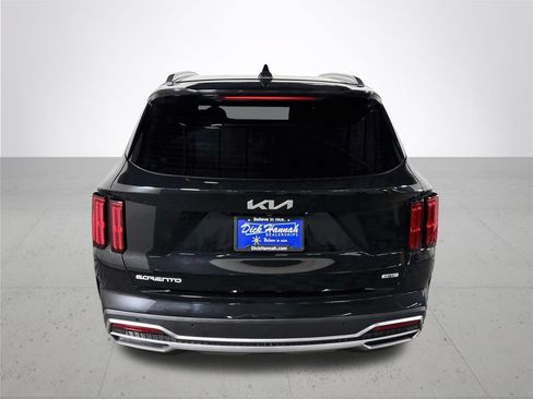 Used 2023 Kia Sorento SX Prestige w/ Panoramic Sunroof Package AWD/4WD image 7