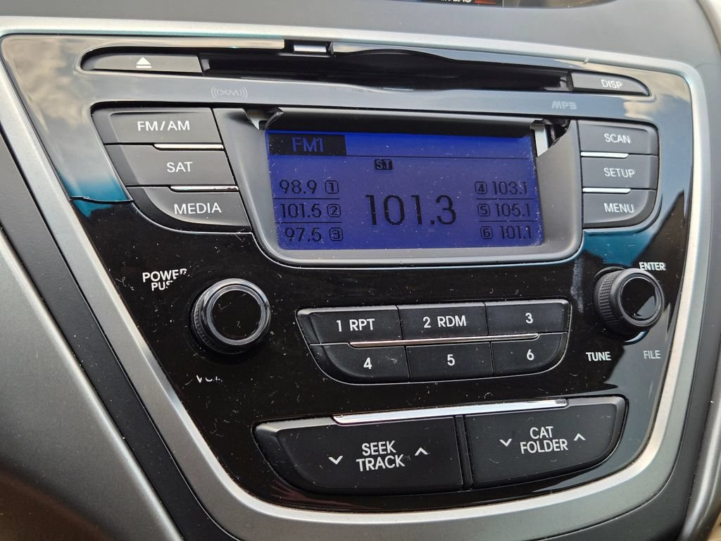 Used 2013 Hyundai Elantra GLS FWD image 17