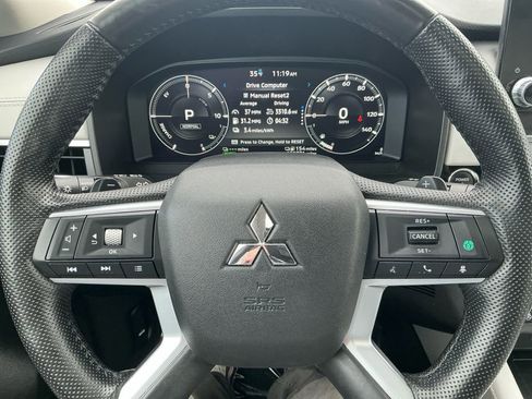 Used 2024 Mitsubishi Outlander SEL image 24