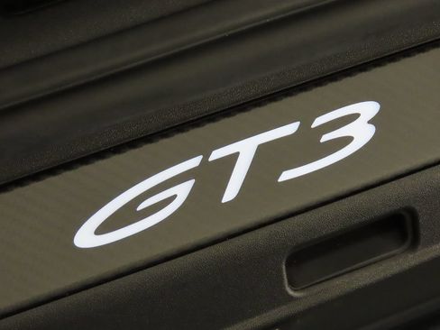 Certified 2026 Porsche 911 GT3 RWD image 44