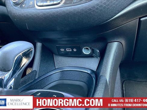 Used 2023 Chevrolet Malibu LT w/ Driver Confidence Package image 16