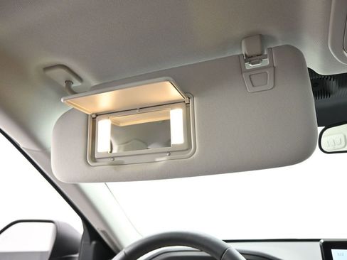 New 2025 Ford Explorer Active w/ Active Comfort Package image 29