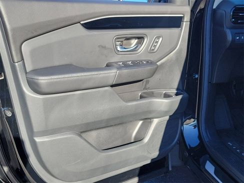 Certified 2025 Honda Pilot EX-L image 21