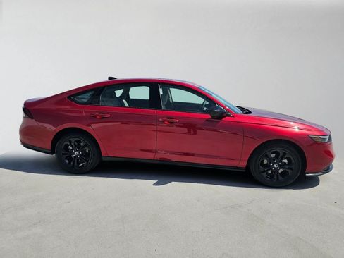 Used 2025 Honda Accord SE image 2