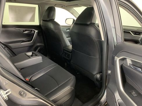 Used 2020 Toyota RAV4 Limited AWD/4WD image 36