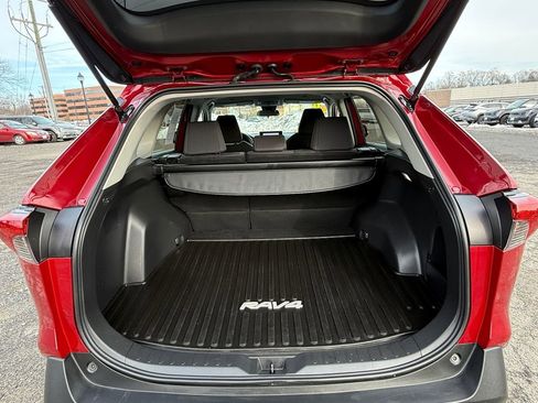 Used 2023 Toyota RAV4 LE image 24