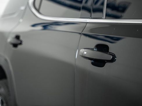 Used 2019 GMC Acadia SLT image 18