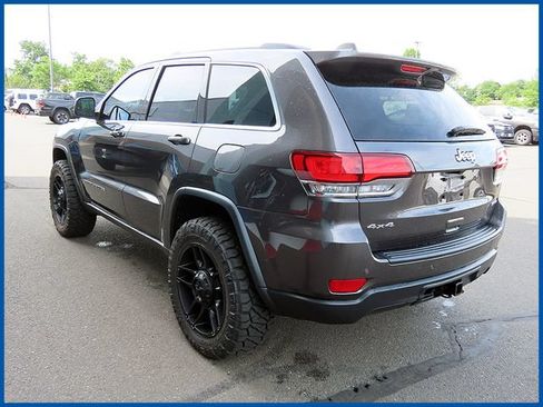 Certified 2021 Jeep Grand Cherokee Laredo w/ Security & Convenience Group AWD/4WD image 5