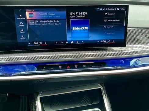 Used 2023 BMW i7 xDrive60 AWD/4WD image 35