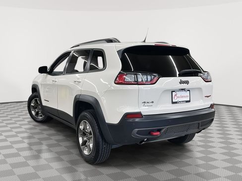 Used 2019 Jeep Cherokee Trailhawk image 4