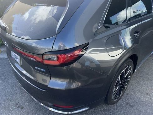 Used 2024 MAZDA CX-90 Plug-In Hybrid w/ Premium Pkg image 3