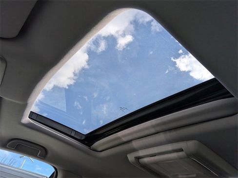 Used 2018 Honda Pilot Touring image 25