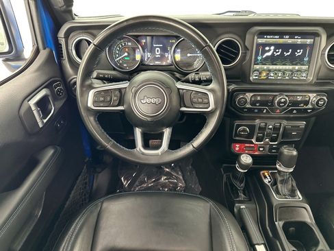 Used 2022 Jeep Wrangler Unlimited Rubicon 4xe AWD/4WD image 21