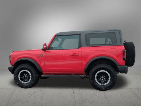 Used 2022 Ford Bronco Outer Banks w/ Sasquatch Package image 3