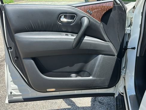 Used 2017 Nissan Armada SL AWD/4WD image 15