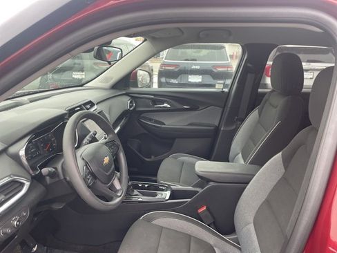 Used 2023 Chevrolet TrailBlazer LT image 7