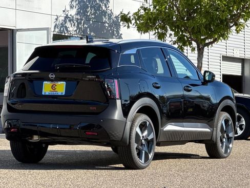 New 2026 Nissan Kicks SR w/ SR Premium Package image 5