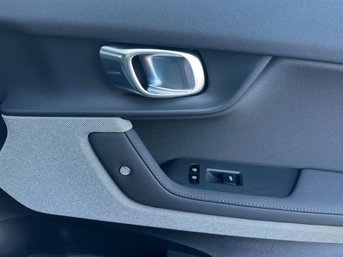 Used 2022 Polestar Polestar 2 w/ Plus Package image 21