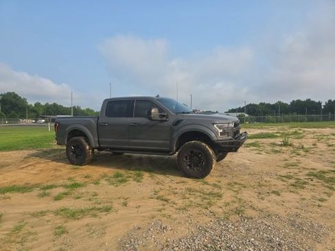 Used 2020 Ford F150 Raptor w/ Equipment Group 802A Luxury AWD/4WD image 11