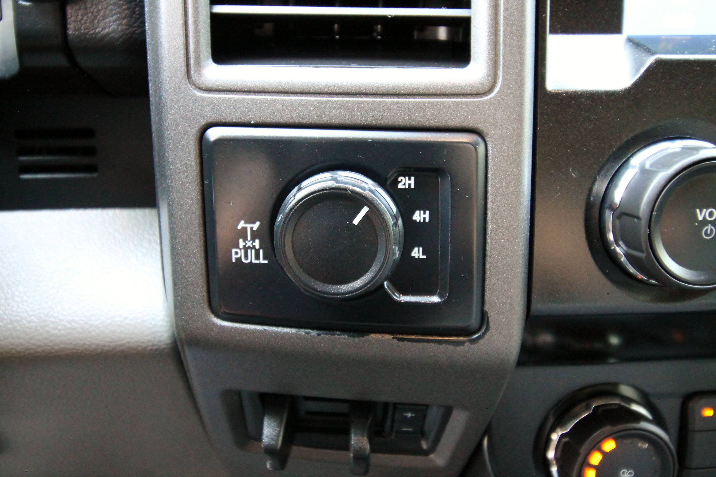 Used 2022 Ford F350 XL w/ STX Appearance Package AWD/4WD image 32