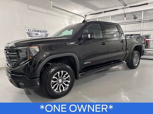 Used 2023 GMC Sierra 1500 AT4 w/ AT4 Premium Package image 5