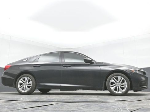 Used 2018 Honda Accord LX image 45