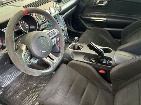 Used 2018 Ford Mustang Shelby GT350R w/ GT350R Equipment Group 920A RWD image 9