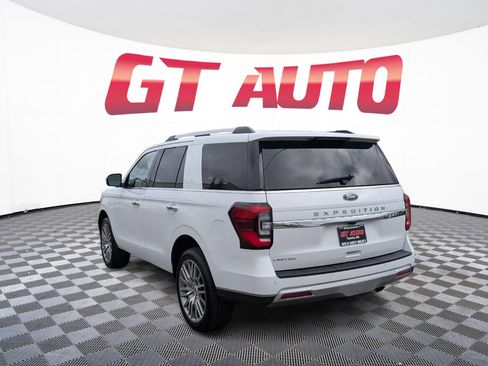 Used 2024 Ford Expedition Limited RWD image 3