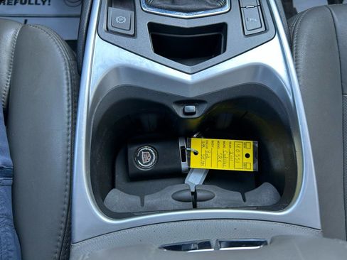 Used 2011 Cadillac SRX Luxury image 28