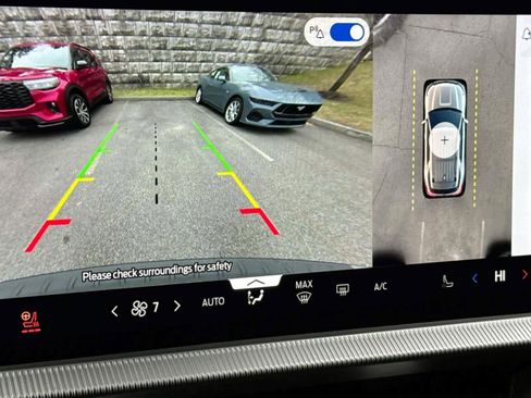 Used 2025 Ford Explorer ST-Line w/ ST-Line Street Pack image 23