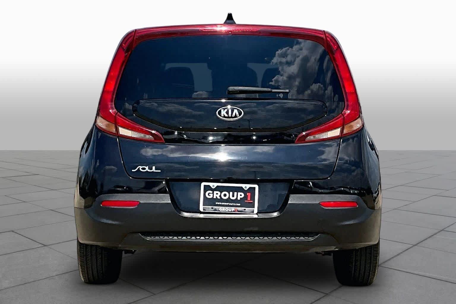 Used 2020 Kia Soul LX FWD image 5
