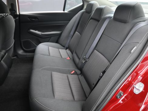 Certified 2024 Nissan Altima 2.5 SV w/ SV Premium Package FWD image 11