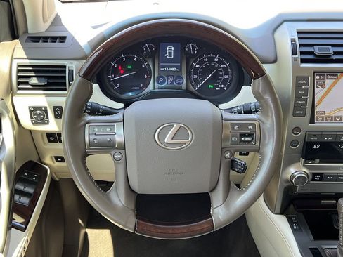 Used 2017 Lexus GX 460 Premium w/ Premium Package AWD/4WD image 19
