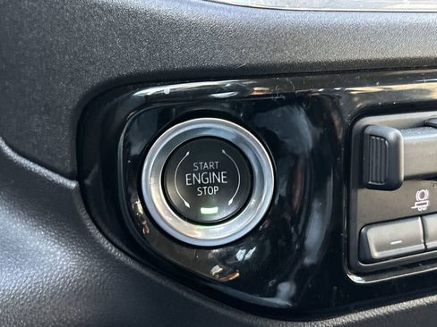 Used 2024 GMC Sierra 1500 SLE w/ Preferred Package image 20