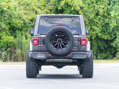 Used 2025 Jeep Wrangler Unlimited Sahara AWD/4WD image 44