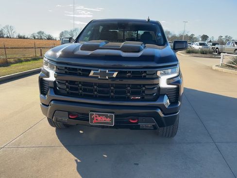 Certified 2024 Chevrolet Silverado 1500 LT Trail Boss w/ Convenience Package II image 3